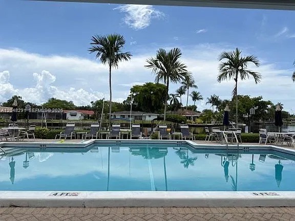 Cypress Club community pool in Pompano Beach